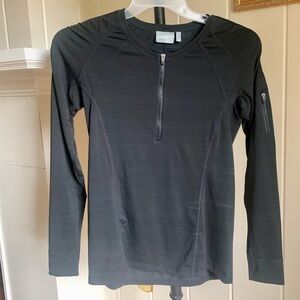 Women’s Athleta quarter zip pullover